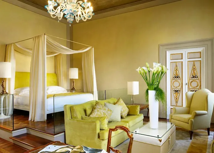 Grand Minerva Hotel 4*